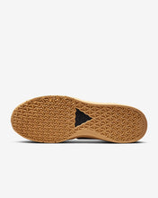 Load image into Gallery viewer, Nike SB "PS8" // Black/Gum