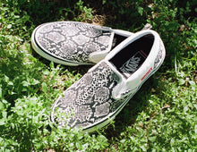 Load image into Gallery viewer, Vans x Hockey  &quot;Slip-On&quot; // Snake Skin
