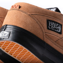 Load image into Gallery viewer, Vans x Free Skate Mag "Half Cab“ // Camel/Black