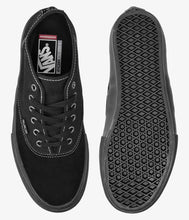 Load image into Gallery viewer, Vans &quot;Skate Authentic Mid&quot; // Black
