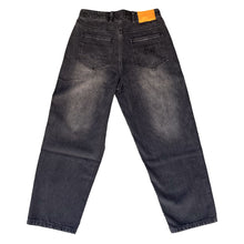 Load image into Gallery viewer, 242 &quot;Fleury&quot; Baggy Denim Pants // Washed Black
