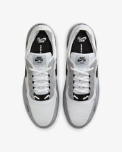 Load image into Gallery viewer, Nike SB &quot;PS8&quot; // Wolf Grey/Black
