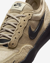 Load image into Gallery viewer, Nike SB &quot;PS8&quot; // Light Khaki/Black

