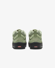 Load image into Gallery viewer, Nike SB &quot;Air Max Ishod&quot; // Oil Green
