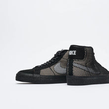 Load image into Gallery viewer, Nike SB &quot;Blazer Mid PRM&quot; // White/Black/White
