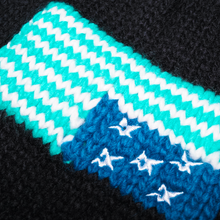 Load image into Gallery viewer, Carpet &quot;Flag Knit&quot; Beanie // Black
