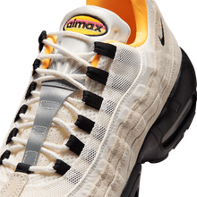 Load image into Gallery viewer, Nike SB "Air Max 95 WCP" // Sail/Black Laser Orange
