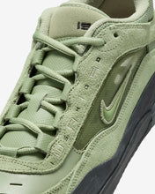 Load image into Gallery viewer, Nike SB &quot;Air Max Ishod&quot; // Oil Green
