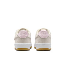 Load image into Gallery viewer, Nike SB "Air Force 1" // Light Orewood
