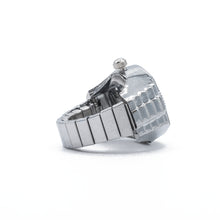 Load image into Gallery viewer, Carpet &quot;Finger Watch“ Ring // Silver
