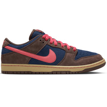 Load image into Gallery viewer, Nike SB "Dunk Low ISO" // Baroque / Brown
