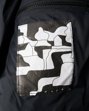 Load image into Gallery viewer, Parra "Boring Village "Puffer Jacket // Black
