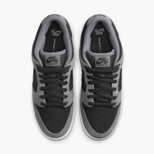 Load image into Gallery viewer, Nike SB &quot;Dunk Low Pro&quot; // DK Smoke Grey
