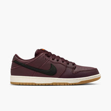 Load image into Gallery viewer, Nike SB "Dunk Low Pro ISO" // Burgundy Crush/Black
