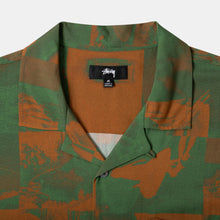 Load image into Gallery viewer, Stussy &quot;Photo Film&quot; Shirt // Green
