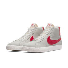 Load image into Gallery viewer, Nike SB &quot;Blazer Mid&quot; // Summit White/University Red
