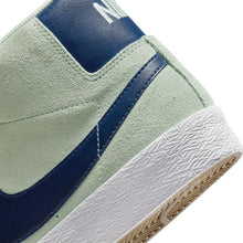 Load image into Gallery viewer, Nike SB &quot;Blazer Mid&quot; // Barely Green/Navy
