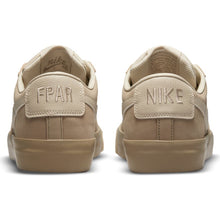 Load image into Gallery viewer, Nike SB X FPAR “Blazer Low“ // Khaki / Rattan
