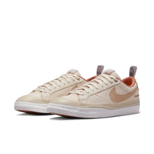 Load image into Gallery viewer, Nike SB x Doyenne &quot;Blazer Low Pro&quot; // Coconut Milk/Rattan
