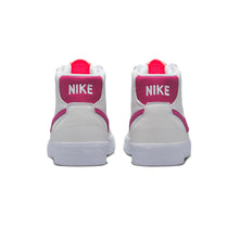Load image into Gallery viewer, Nike SB &quot;Bruin Hi WMNS ISO&quot; // White/Sweet Beet

