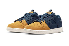 Load image into Gallery viewer, Nike SB &quot;Dunk Low PRM&quot; // Midnight Navy/Desert Ochre
