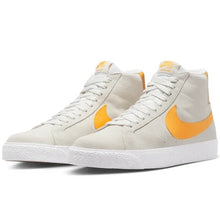 Load image into Gallery viewer, Nike SB &quot;Blazer Mid&quot; // Summit White / Laser Orange
