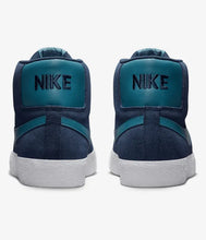 Load image into Gallery viewer, Nike SB &quot;Blazer Mid&quot; // Midnight Navy/Noise Aqua
