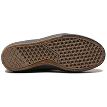 Load image into Gallery viewer, Vans &quot;Crockett High&quot; // Butter Leather Black Black
