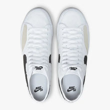 Load image into Gallery viewer, Nike SB &quot;Blazer Court Mid Prm&quot; // White/Black/White
