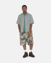 Load image into Gallery viewer, Stussy &quot;Wrinkly Gingham&quot; S/S Shirt // Green
