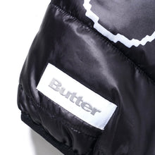 Load image into Gallery viewer, Butter Goods “Jun Reversible“ Puffer // Black / Black

