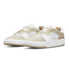 Load image into Gallery viewer, Nike SB &quot;Ishod&quot; Premium // Light Stone
