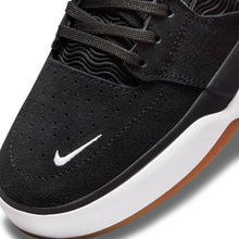 Load image into Gallery viewer, Nike SB &quot;Ishod&quot; // Black/White
