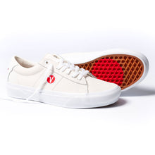 Load image into Gallery viewer, Vans x Free Skate Mag &quot;Skate Sid&quot; // Marshmallow/White

