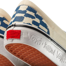 Load image into Gallery viewer, Vans x Krooked &quot;Slip-On / Krooked By Natas For Ray&quot; // Blue
