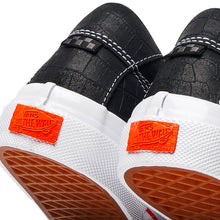 Load image into Gallery viewer, Vans x Sci-Fi Fantasy &quot;Skate Sid&quot; // Black
